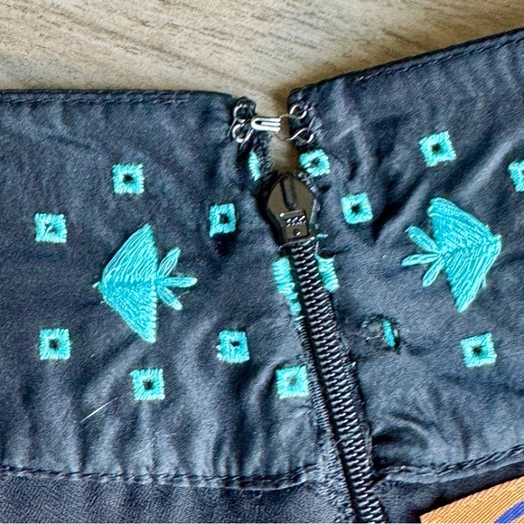 Tory Burch Lottie Turquoise Embroidered Yoke Black Silk Shift Mini Dress Size 12 - Picture 12 of 16